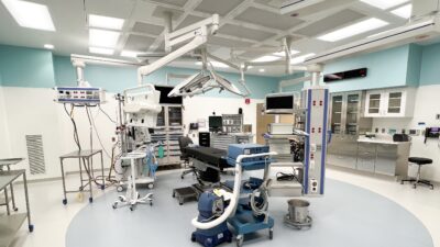 Figure 5: Laminar flow diffusers over a surgical table in an operating room. Courtesy: WSP