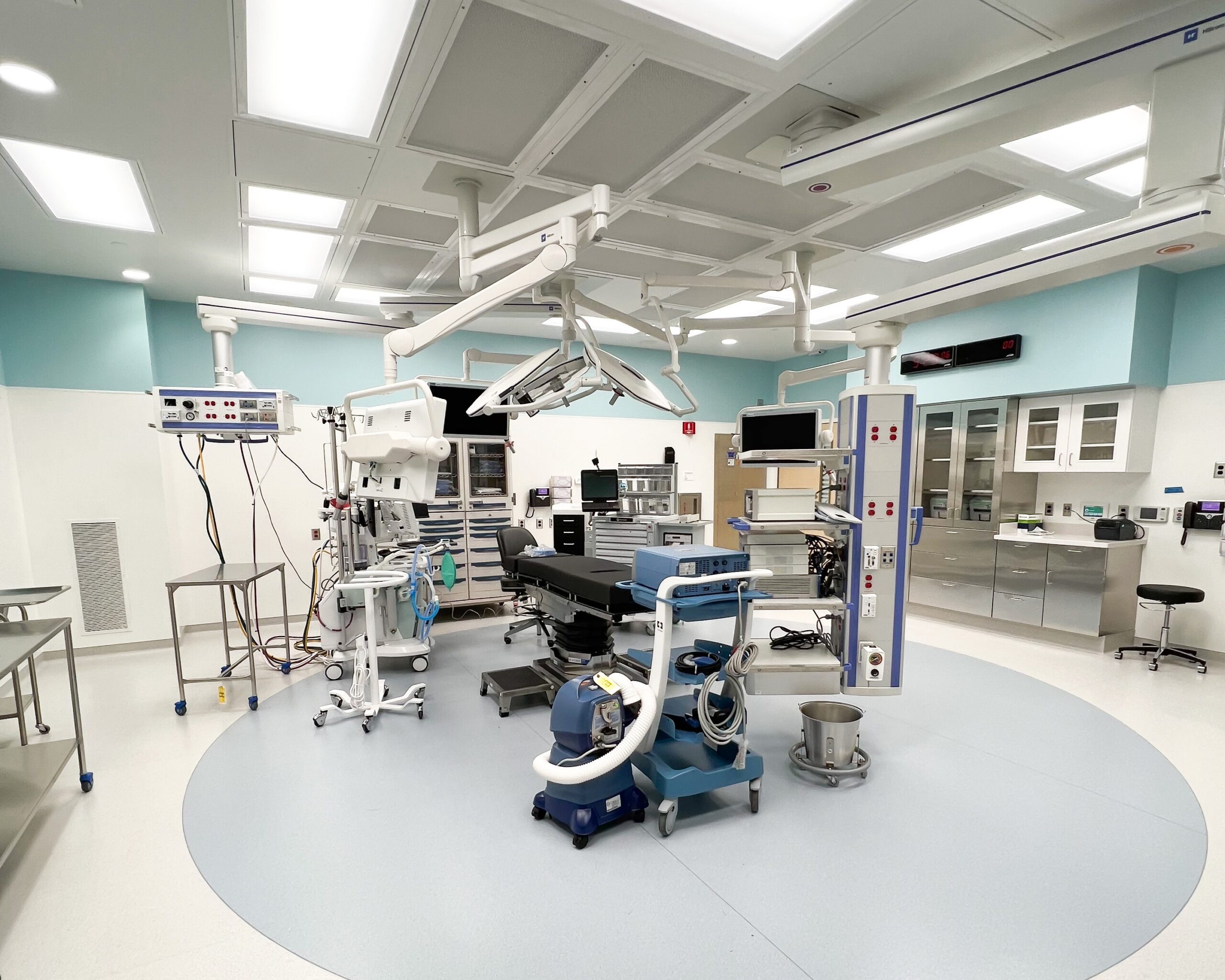 Figure 5: Laminar flow diffusers over a surgical table in an operating room. Courtesy: WSP