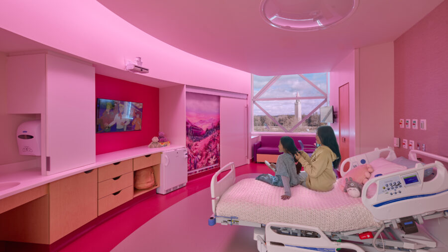 Patient Room at the Lisa Dean Moseley Foundation Institute for Cancer and Blood Disorders at Nemours Children's Hospital. Courtesy: HDR