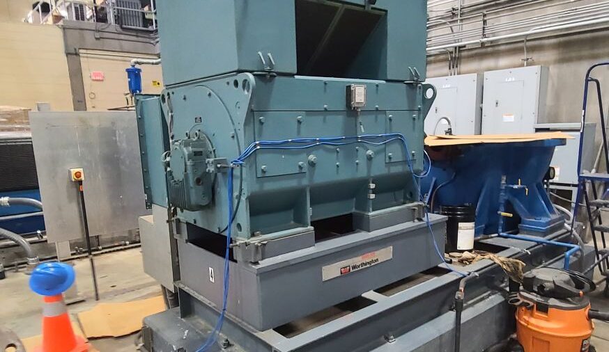 Figure 1: A 1,000 hp, 460 V motor driven by a variable frequency drive. Courtesy: CDM Smith