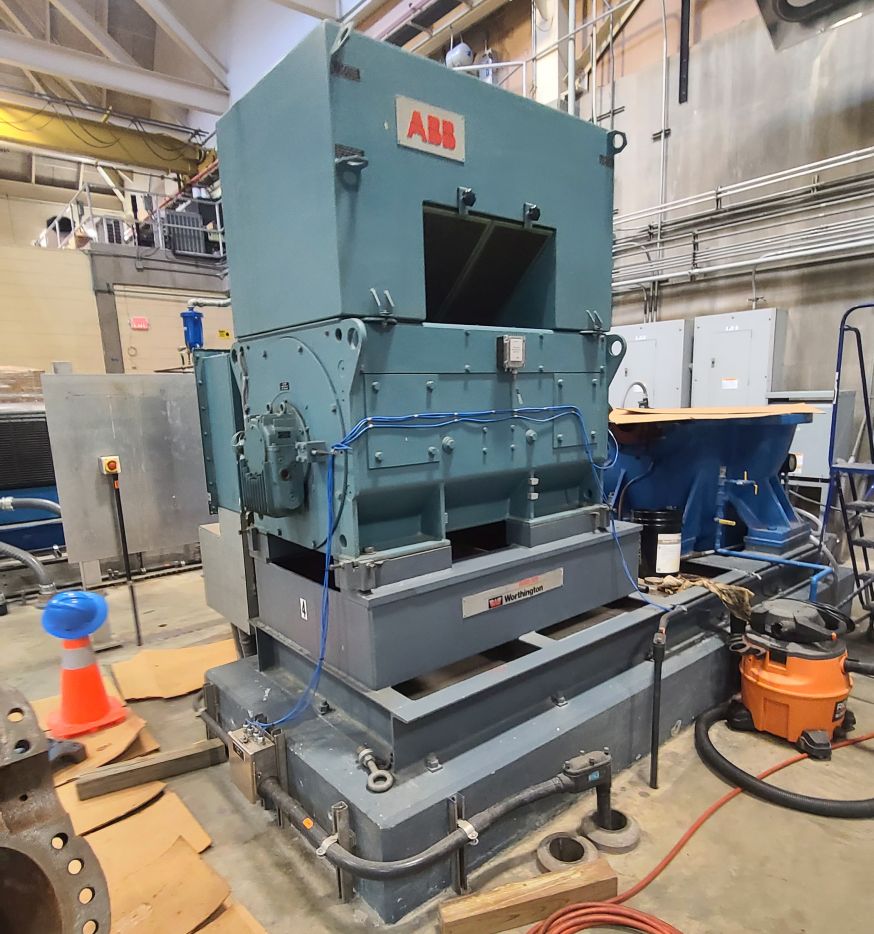 Figure 1: A 1,000 hp, 460 V motor driven by a variable frequency drive. Courtesy: CDM Smith