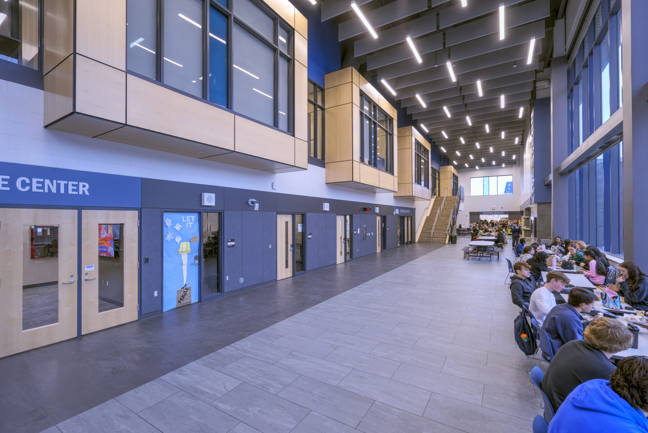Walled Lake Consolidated Schools Western High School Learning Commons. Courtesy: Peter Basso Associates Inc.