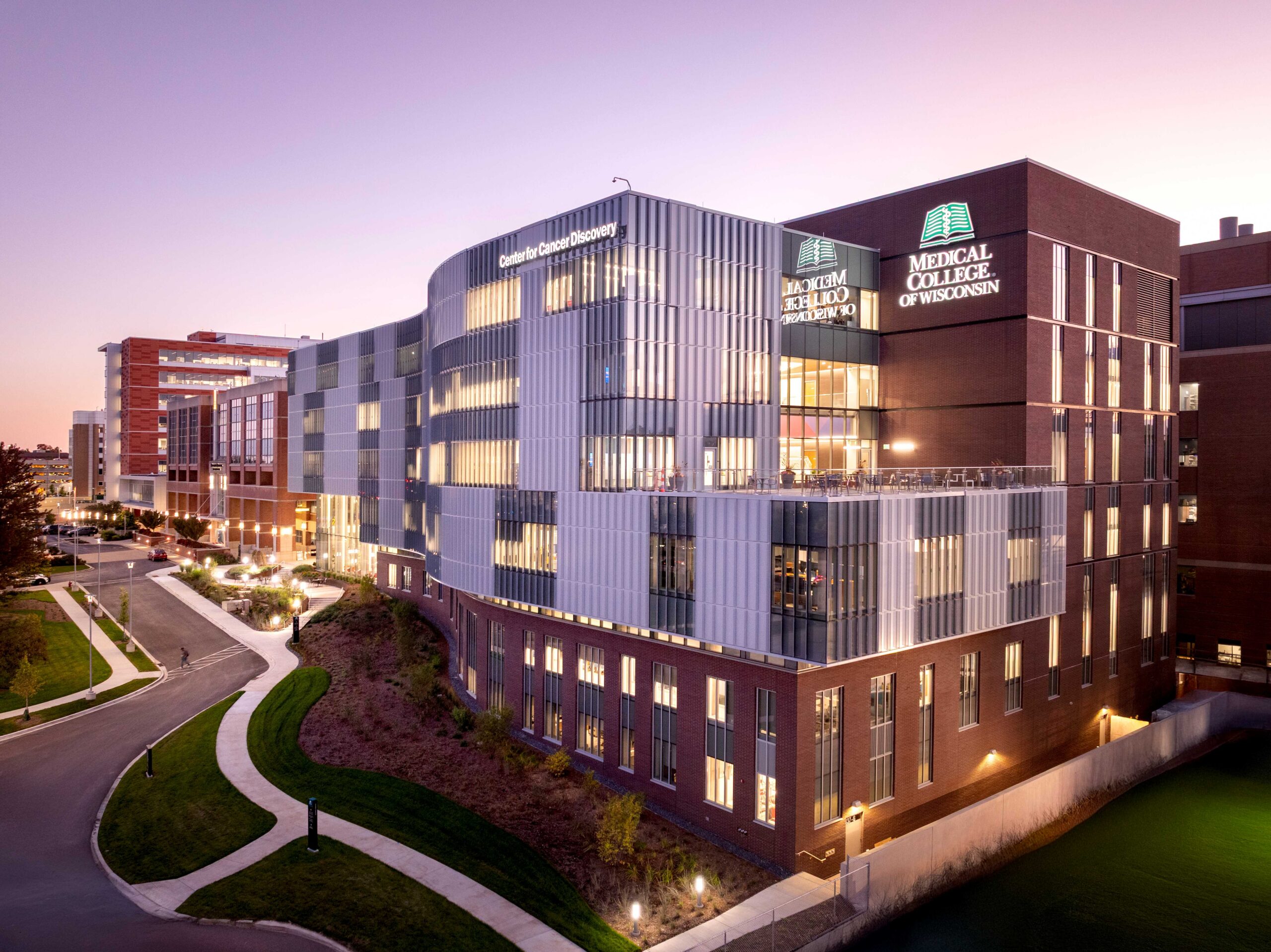 Figure 1: The Medical College of Wisconsin Center for Cancer Discovery building was designed by CannonDesign, built by Mortenson Construction and completed in the summer of 2025. Courtesy: CannonDesign